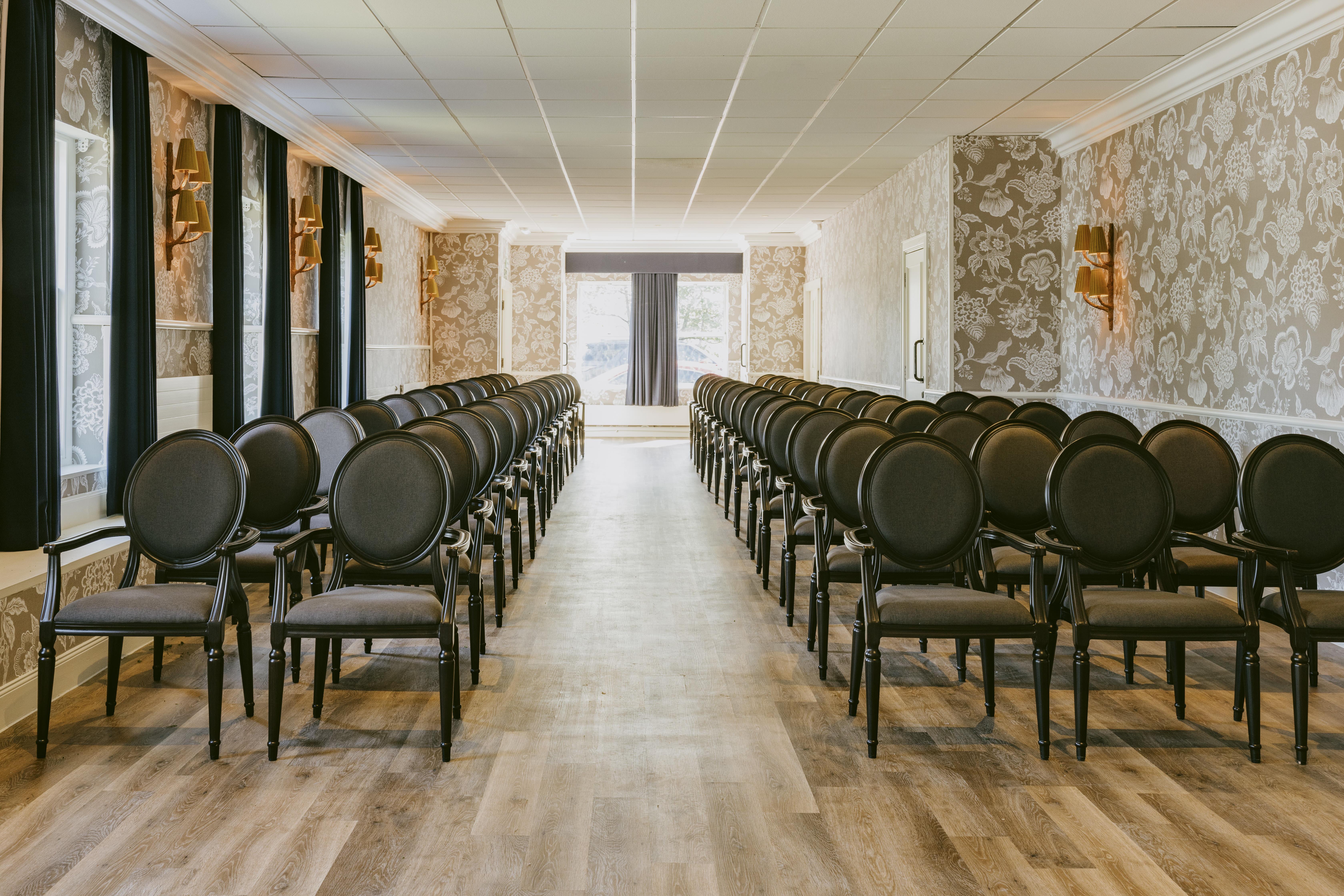 Marine Troon Hotel Eksteriør billede The interior of the main conference room
