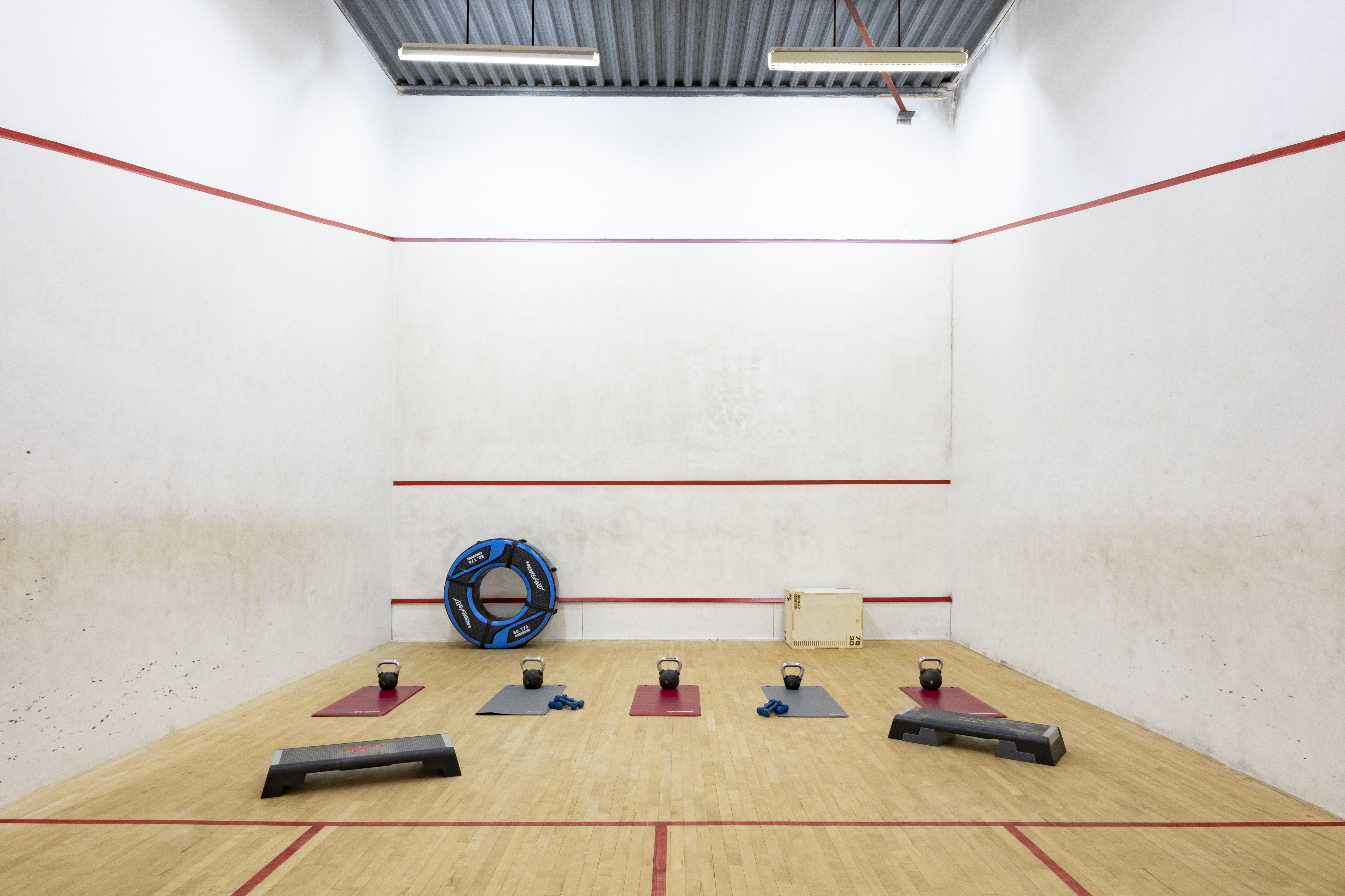 Marine Troon Hotel Eksteriør billede Squash court at the University of Nottingham