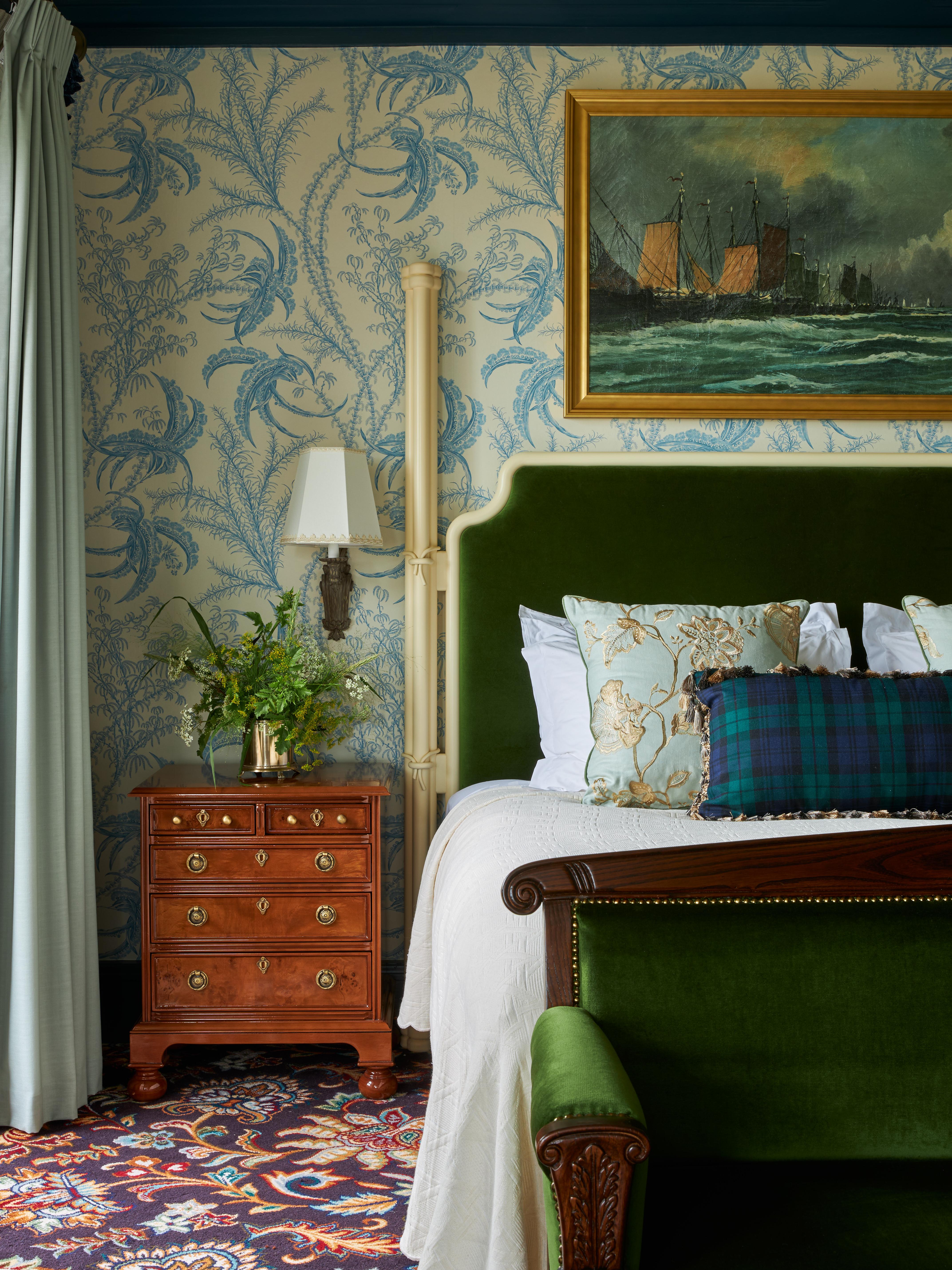 Marine Troon Hotel Eksteriør billede A bedroom at the Inn