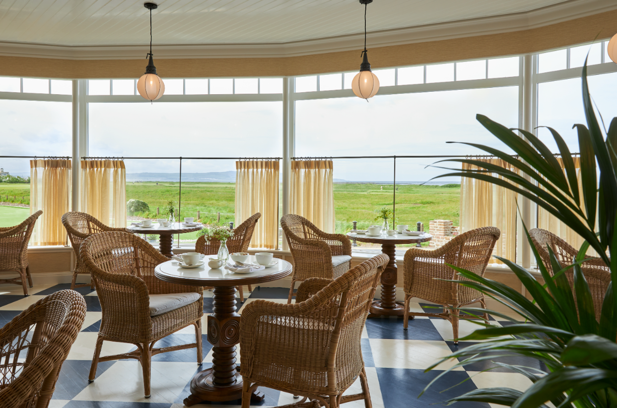 Marine Troon Hotel Eksteriør billede The restaurant at the Ocean House